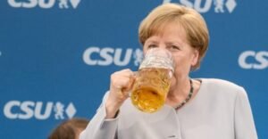 Merkel mit Bier 